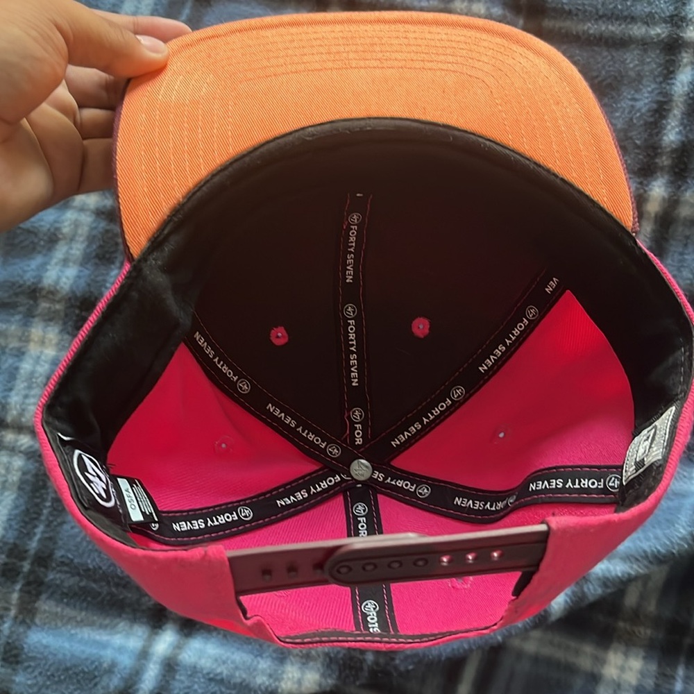 47 Los Angeles Angles Pink Adjustable Cap - Picture 12 of 17